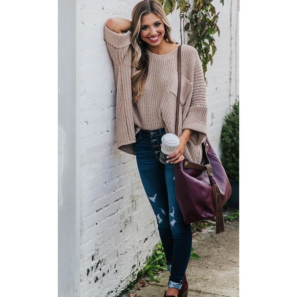 Oversized beige sweater - Picture 2 of 3